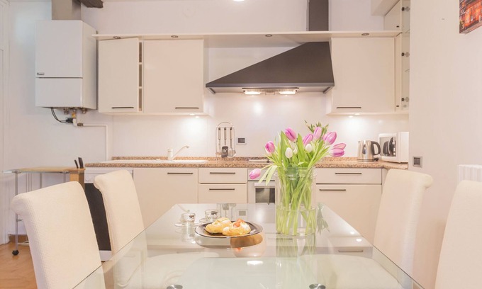Como City Centre Apartment | Volta Apartment by Rent all Como