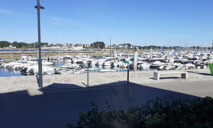 Etel Apartment | Vue Imprenable sur le Port de Plaisance