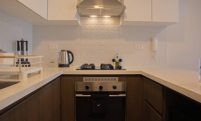 San Antonio Apartment | w Cozy 2BR w Balcony in Miraflores