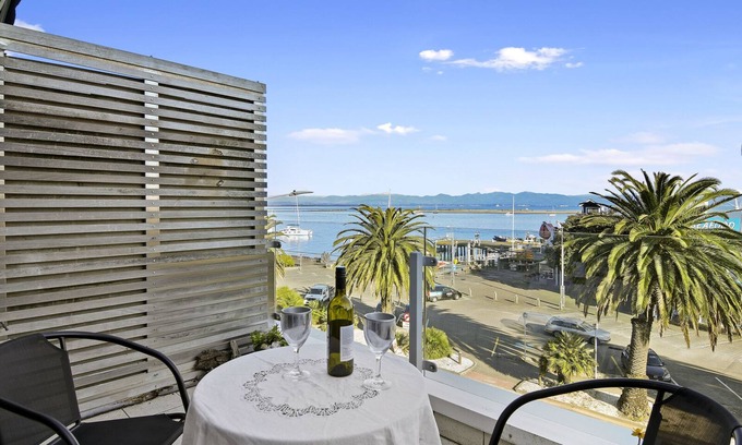Nelson Cottage | Wakefield Wonder - Nelson Holiday Apartment