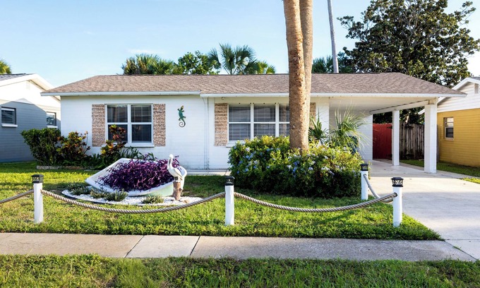 Ormond Ocean Gard Cottage | Walk to beach Cottage