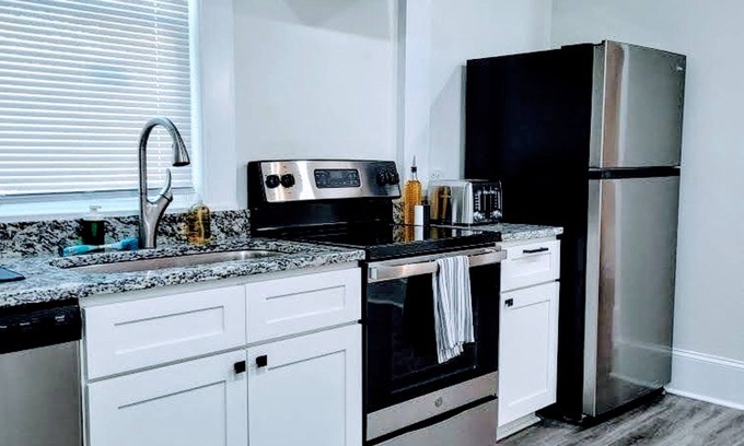 Durham Apartment | Walk to Duke Campus 1 Bedroom in Trinity Park