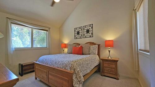 Deer Park House | Wallowa 10