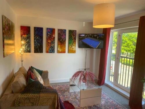 Cambridge House | Warm & Cosy Homely 4 BDR Chesterton House w High Speed WIFI, Big Garden & Free Parking