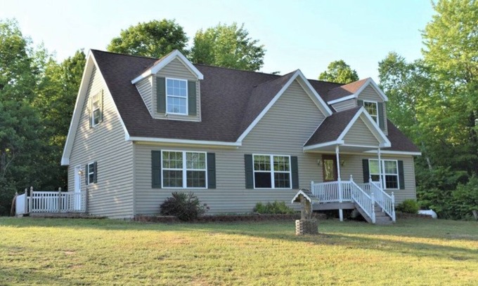 Town of Black Brook House | Warm Jaccuzzi, Hot Sauna, Elegant House in the Adirondack Best Nature Experience