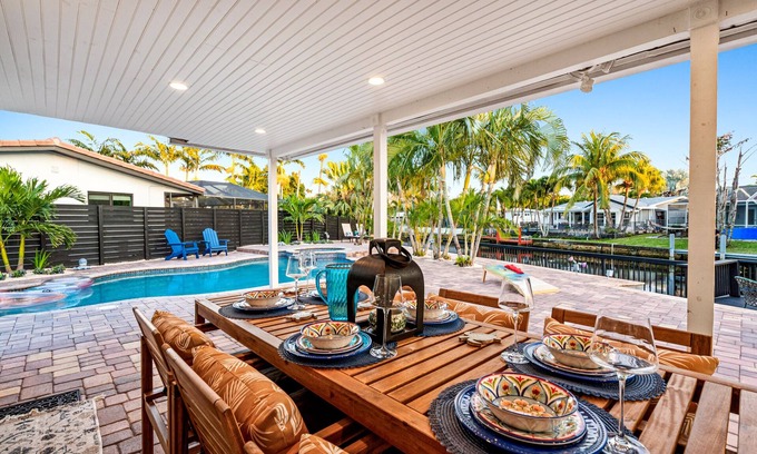 Fort Lauderdale House | Waterfront*HeatedPool+SPA*Kayak/Boards*Bbq