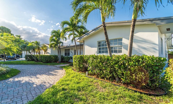 Ojus House | Waterfront Miami Home with Heated Pool