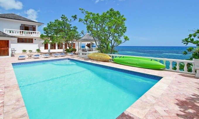 Ocho Rios Villa | Waterfront Villa! Fully Staffed! Pool! Kayaks! Jasmin Hill in Ocho Rios 4