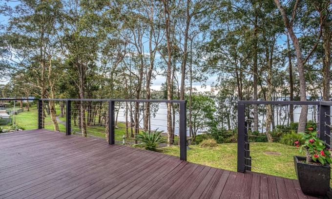Sanctuary Point House | WaterSide by Experience Jervis Bay