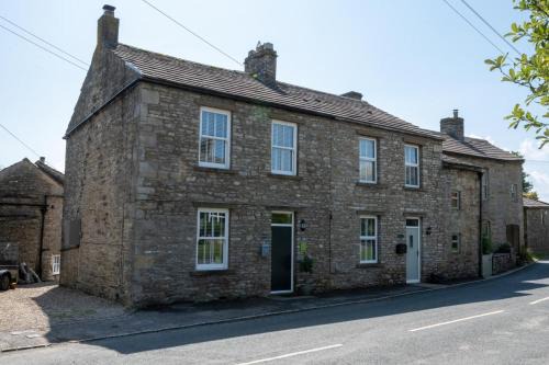 Carperby House | Wayside