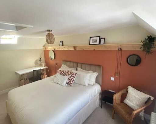 Penpont House | Wee Cottage - Super King bed!