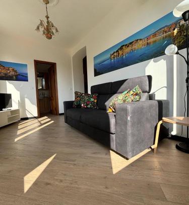 Rezza Apartment | WELCOME RIVIERA - Cà de la Mia, 60 sqm Apartment with 1 Bedroom, 1 Bathroom, Near the Centre, with Free Parking lot at 400 mt from the apartment