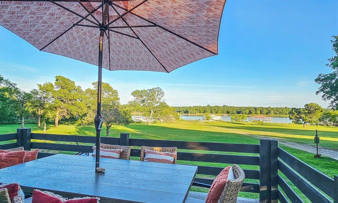 Porum House | Welcome to The Duchess Den | Lake Eufaula, OK