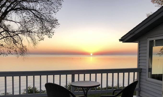 Isle House | Welcome to the Lake