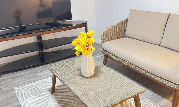 Vestal House | Welcoming 2-bedrooms cute house in Vestal.