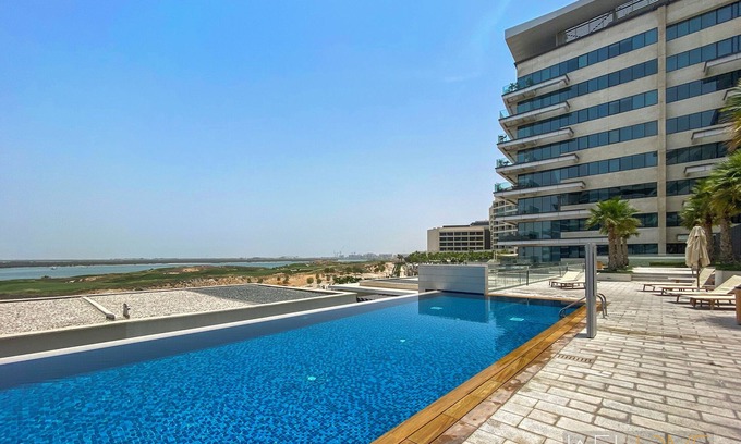 Abu Dhabi Apartment | WelHome - Urban Tranquil Retreat In The Heart of Yas Island