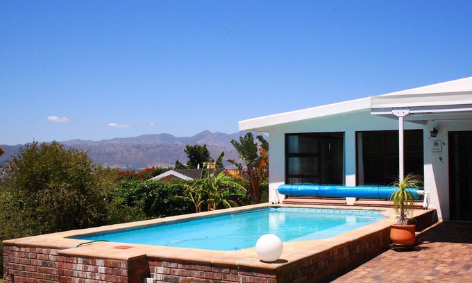 Somerset West Villa | Well furnished villa with pool, fantastic view of False Bay and Helderberg