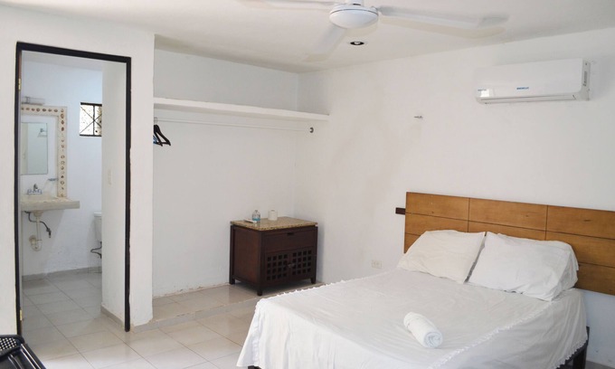 Merida Municipality Apartment | Well located studio near Paseo Montejo. Ideal for rest or home office