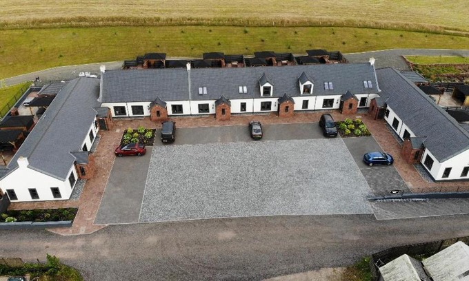Alexandria House | Westertonhill 3 Double Bed Lodge Sleeps 8 With Hot Tub Hire Available