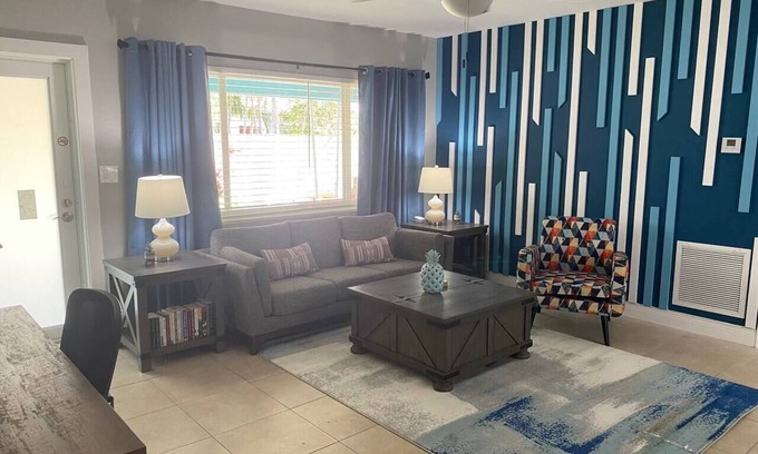Poinsettia Heights Apartment | WFH: Real Desk & Office Chair, Redundant Wifi