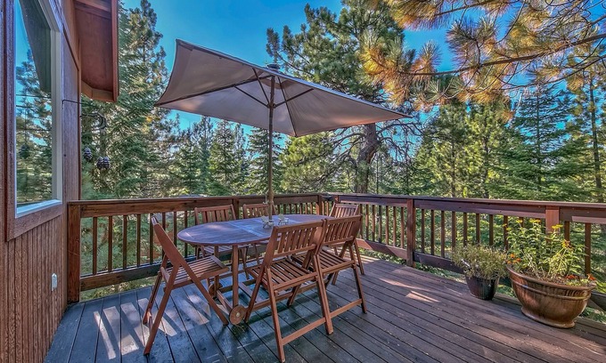 Pioneer Trail House | Where Eagles Fly-come play in the mountains