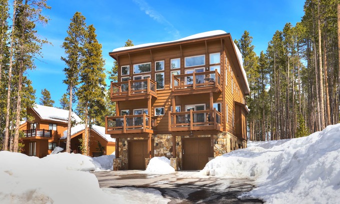 Warrior's Mark West House | White Cap Lodge: Stunning Townhome With Spectacular Views Of Breckenridge