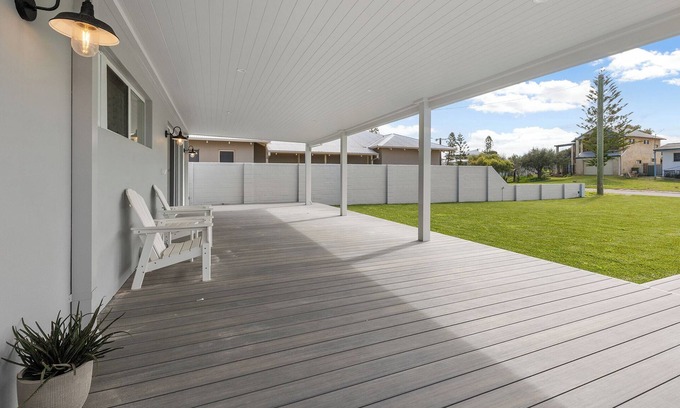 Ledge Point House | White Haven – a serene sanctuary, a blend of luxury,comfort and timeless style.