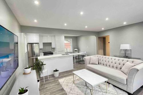 Merritton House | White House Suite - Sleeps 4