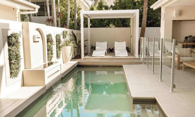 Yaroomba House | Whitehaven ~ 100m to Beach + Private Pool