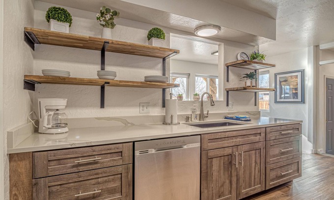 Fruita House | Whomping Willow: Downtown Home with Hot Tub