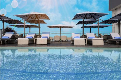 Tuy Hoa Hotel | Wink Hotel Tuy Hoa Beach - 24hrs Stay & Rooftop Pool Bar