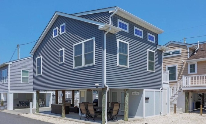 Lavallette House | Winter Beach Rental OBII ~~ 2BR, 1.5 bath~Beach House