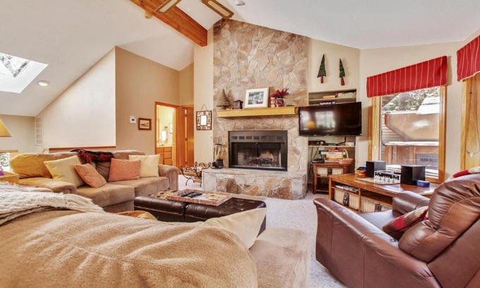 Deer Park House | Witchhazel 16
