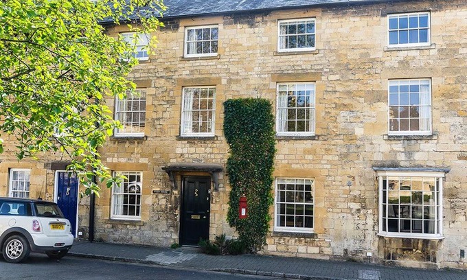 Chipping Campden House | Wixey House