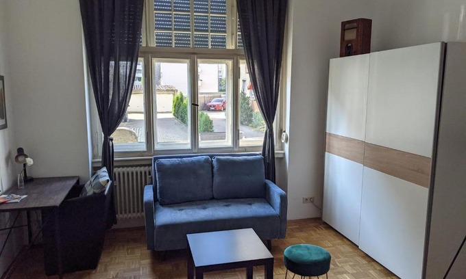 Sanderau Apartment | Wohnen am Main - gemütlicher Altbau, zentral