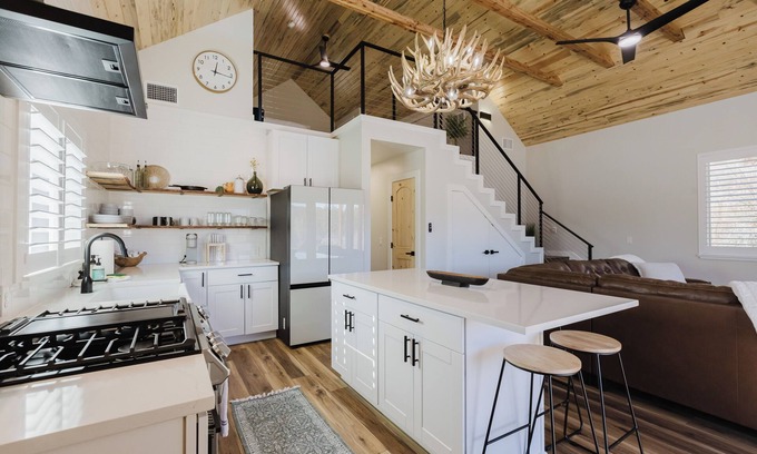 San Juan River Village House | Wolf Creek Riverside Chalet