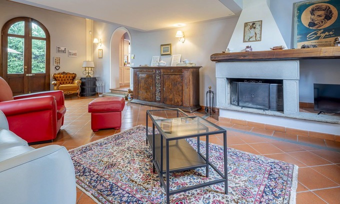 Casalguidi Villa | Wonderful private villa for 6 people with A/C, WIFI, TV and pets allowed