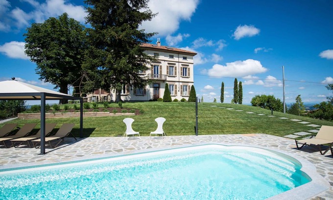 Costigliole d'Asti Villa | Wonderful private villa for 12 guests with A/C, WIFI, private pool, TV, patio and panoramic view