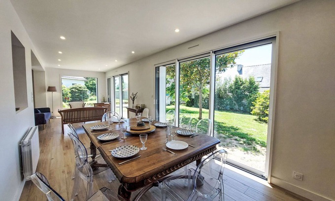 Saint-Philibert House | Wonderful private villa for 8 guests with WIFI, TV and pets allowed