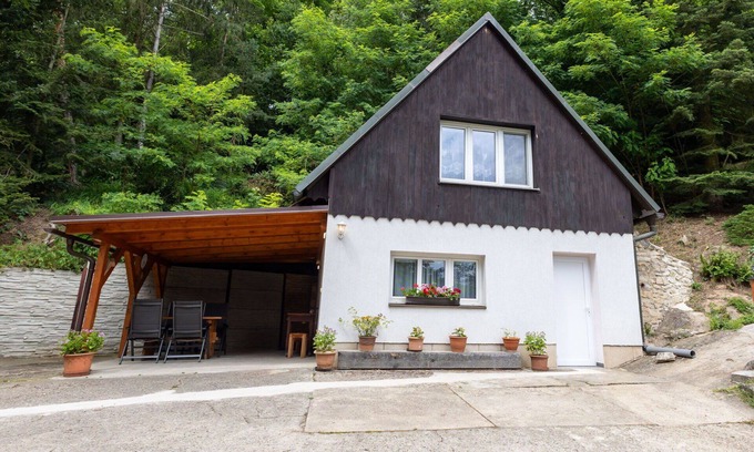 Vysoka House | Wonderful private villa for 4 people with WIFI, TV and patio