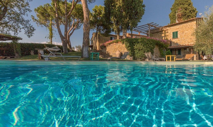 Lucignano Villa | Wonderful private villa for 15 people with private pool, WIFI, TV, veranda and panoramic view