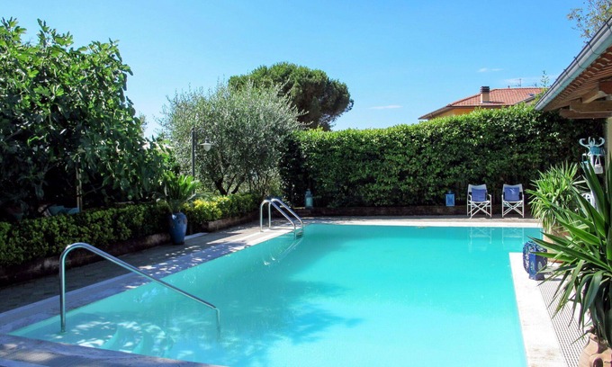 Corsanico Villa | Wonderful private villa for 9 people with A/C, WIFI, private pool, TV, patio and pets allowed