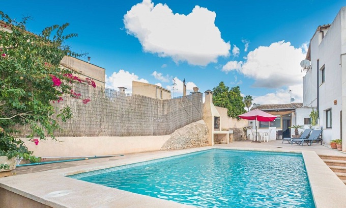 Es Llombards House | Wonderful private villa for 4 guests with A/C, private pool, TV, terrace and pets allowed
