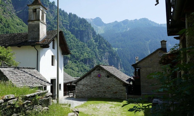 Malvaglia House | Wonderful private villa for 2 guests with TV and balcony