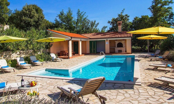 Stanisovi Villa | Wonderful private villa for 8 guests with A/C, pool, WIFI, TV and terrace