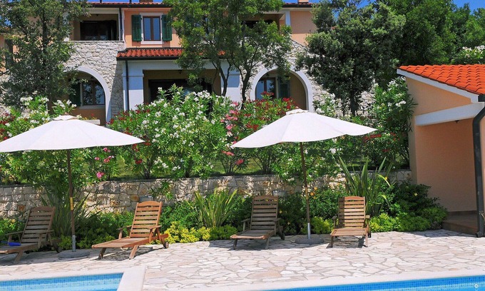 Diminici Villa | Wonderful private villa for 10 people with WIFI, pool, A/C, TV and terrace