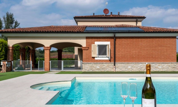 Settime House | Wonderful private villa for 11 guests with private pool, A/C, WIFI, TV and terrace