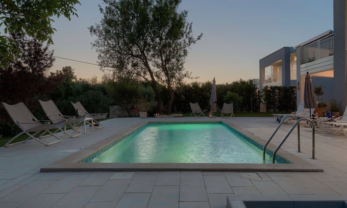 Stanisovi Villa | Wonderful private villa with WIFI, private pool, A/C, TV, terrace, pets allowed and panoramic view