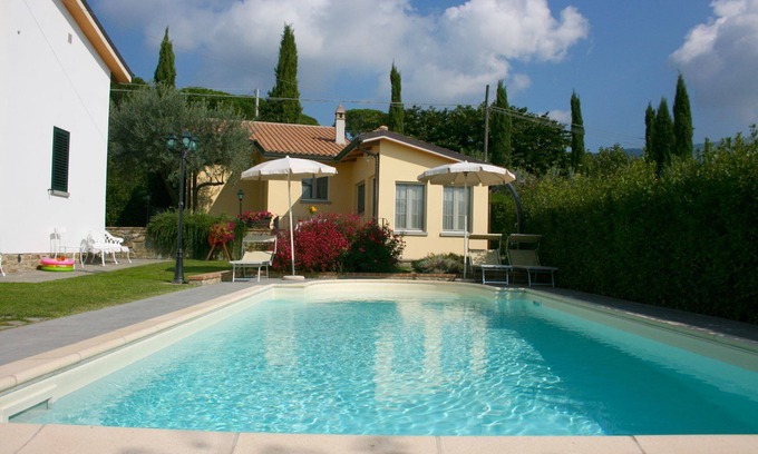 Il Borgo Villa | Wonderful private villa for 3 guests with pool, A/C, WIFI, TV and terrace