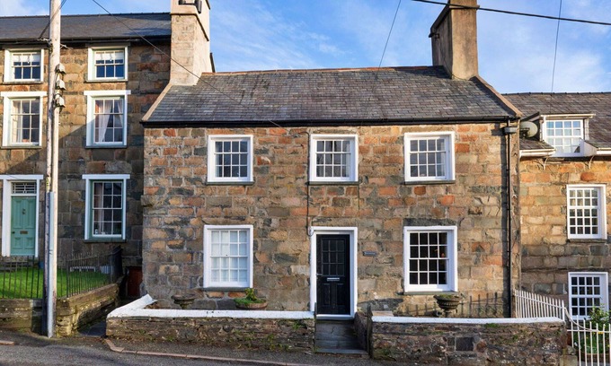 Ffestiniog House | Wonderful villa for 6 people with hot tub and TV